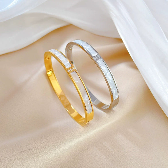 Titanium Steel Shell Bracelet Retro Fashion Electroplated Jewelry