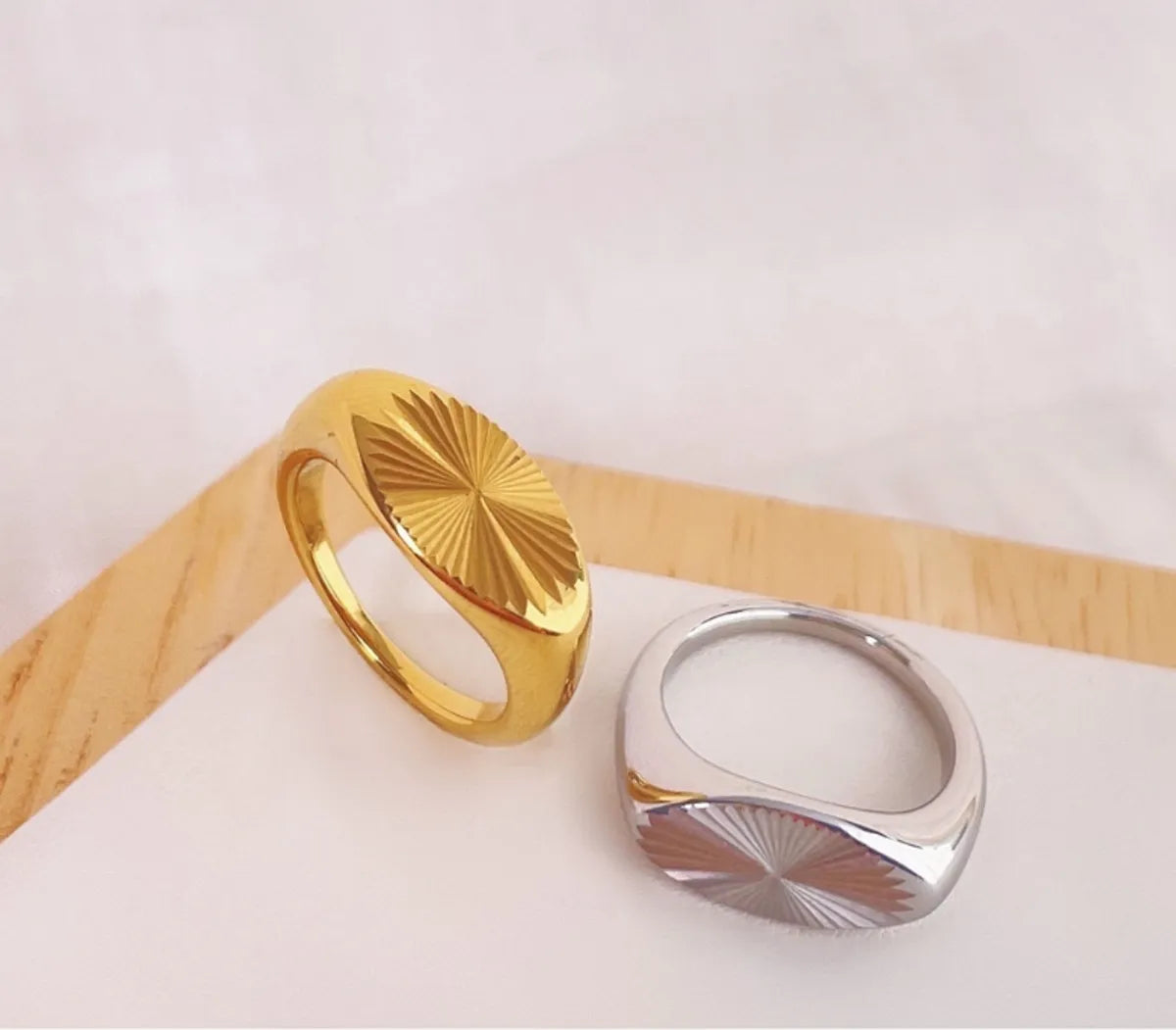 Wholesale Jewelry Simple Style Solid Color 304 Stainless Steel Titanium Steel 18K Gold Plated Rings