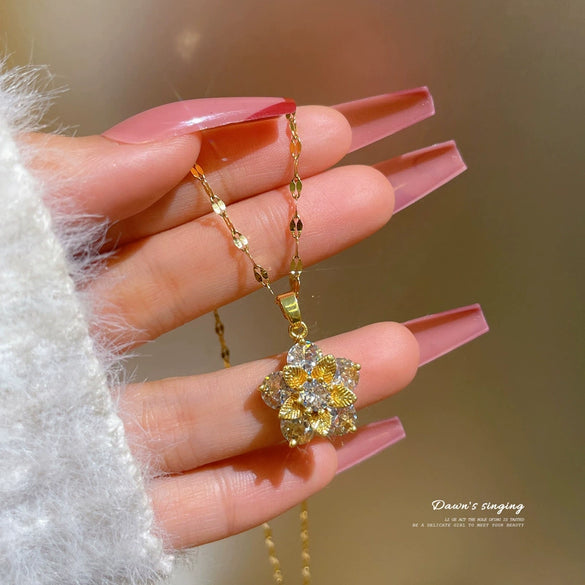Titanium Steel Snowflake Zircon Pendant Necklace Microinlaid Copperplated Real Gold Geometric Cartoon Style For Female