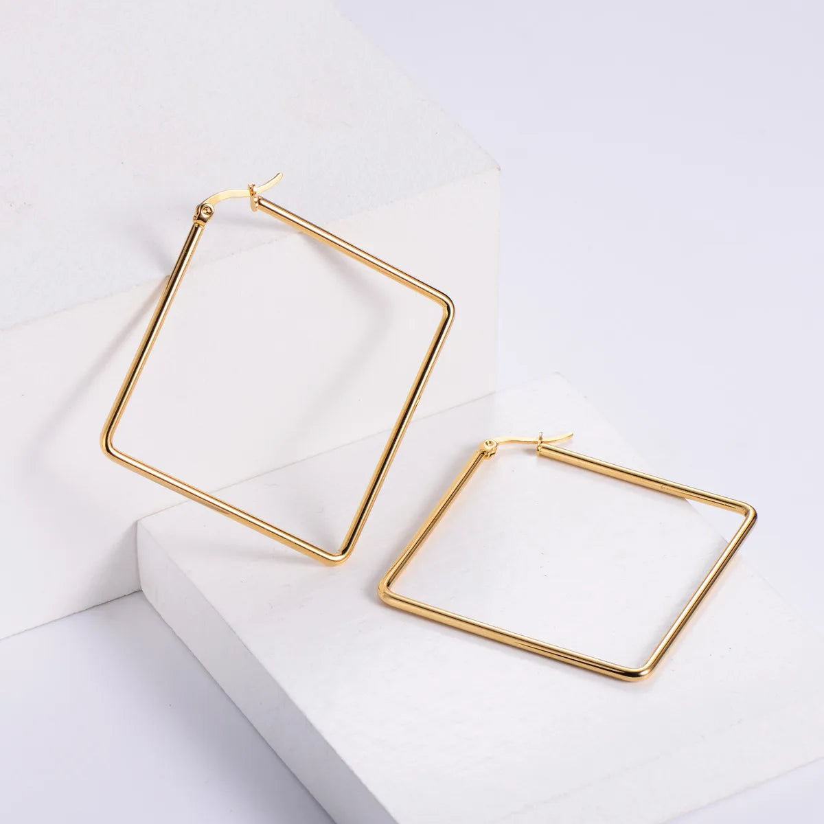 Simple Style Crown Plating Stainless Steel No Inlaid 18K Gold Plated Earrings