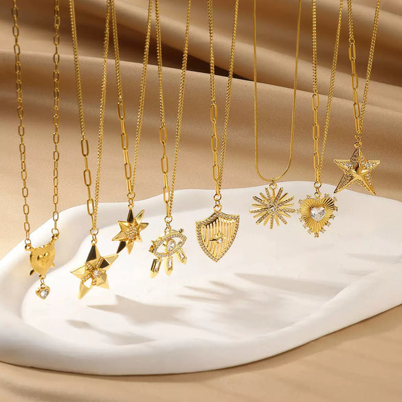 Titanium Steel Stainless Steel Heart Shaped Necklace With Zircon Insect Geometric Pattern And Diamond Design