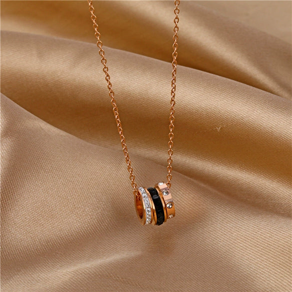 Titanium Steel Three Ring Women's Fashion Necklace With Diamond And Small Waist Design