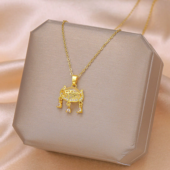 Titanium Steel Women's Cat's Eye Stone Fox Shape Pendant Necklace With Animals Pattern And Diamond Design