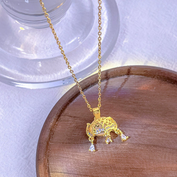 Titanium Steel Women's Cat's Eye Stone Fox Shape Pendant Necklace With Animals Pattern And Diamond Design