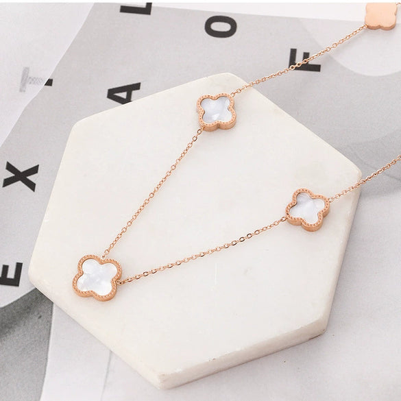 Titanium Steel Women's Fourleaf Clover Flower Pattern Electroplated Necklace