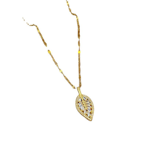 Titanium Steel Women's Geometric Zircon Microembedded Necklace