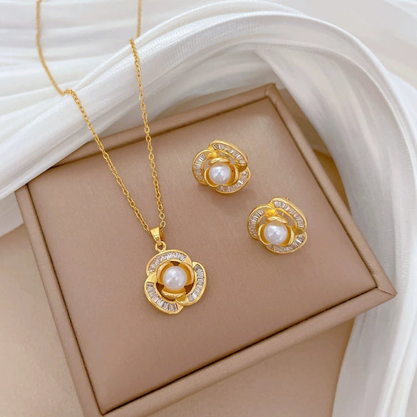 Titanium Steel Women's Jewelry Set With Geometric Pattern And Electroplating Treatment Light Luxury Style With Pearl And Diamond Accents