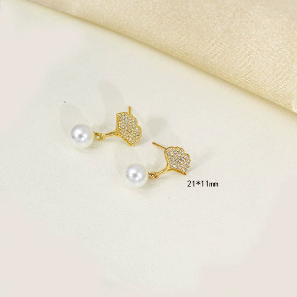 Titanium Steel Women's Jewelry With Pearl Pendant O Word Chain Leaf Pattern Mixed Gemstone Setting Electroplating