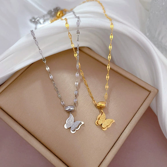 Titanium Steel Women's Light Luxury Simple Wind Butterfly Furnace Real Gold Necklace With Geometric Pattern And Electroplating Treatment
