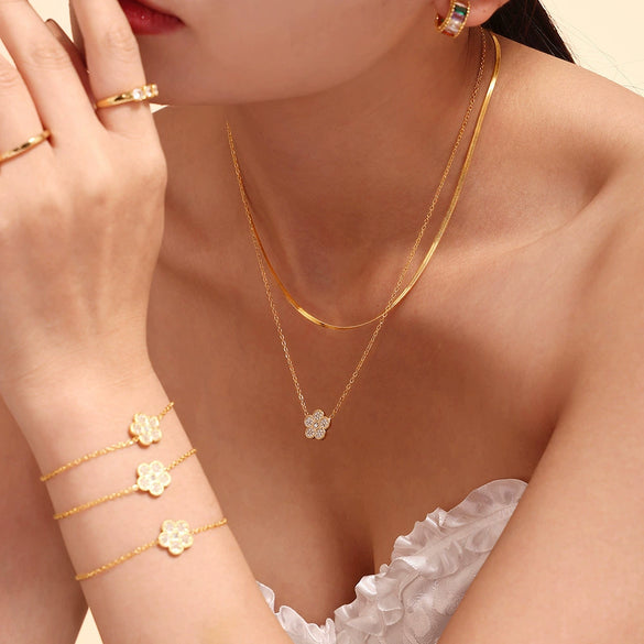 316L Stainless Steel Zircon Inlaid Five Leaf Flower Double Layer Clavicle Necklace And Bracelet Set With Pvd Vacuum Plating For Women Sweet Style
