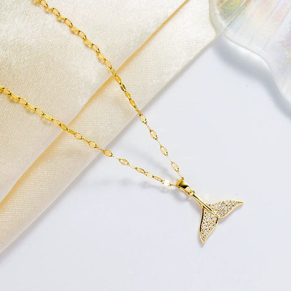 Trendy Elegant Simple Fishtail Clavicle Chain For Female With Zircon Niche Design Alloy And Titanium Steel Electroplating Treatment