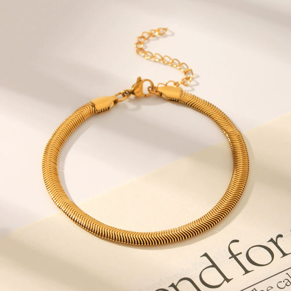 Trendy Snake Bone Chain Bracelet In Titanium Steel And Stainless Steel With Animal Zodiac Pattern Vacuum Plated