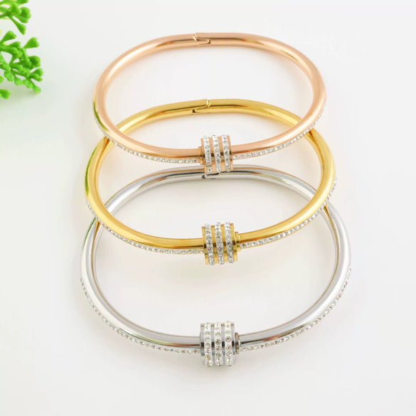 Trendy Sweet And Cool Style Geometric Titanium Steel Waterproof Sweatproof Electroplated Bracelet