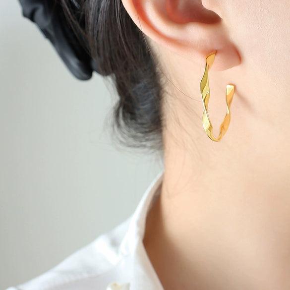 Twisted Ctype Allmatch Earrings For Women Titanium Steel Plated 18K Gold Electroplated Design