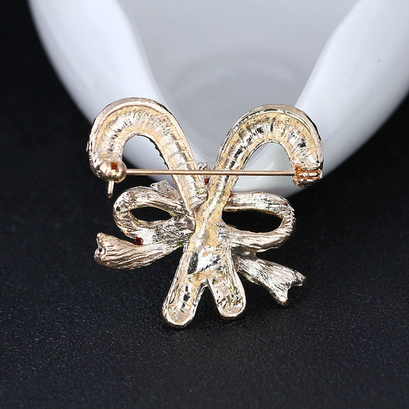 Unisex Alloy Christmas Tree Brooch Pin With Colorful Artificial Gemstone Inlay And Cartoon Design
