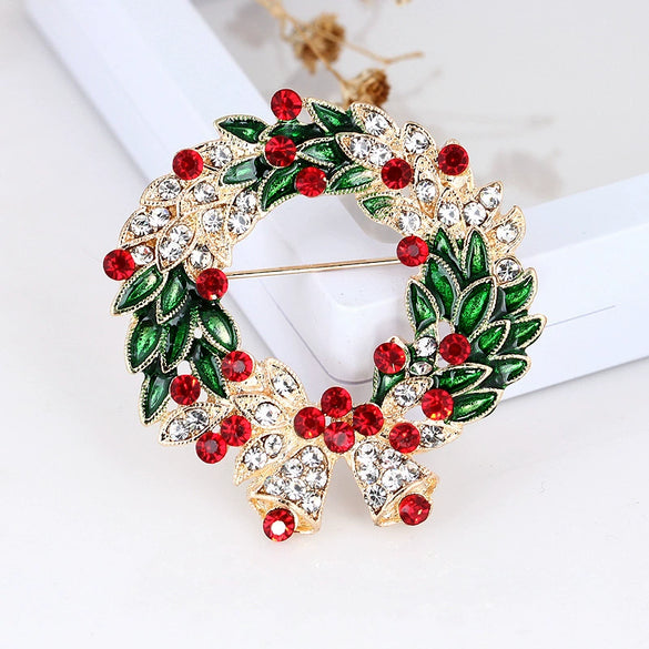 Unisex Alloy Floral Leaf Garland Brooch With Cartoon Inspired Diamond Embellishment And Festival Style Pin