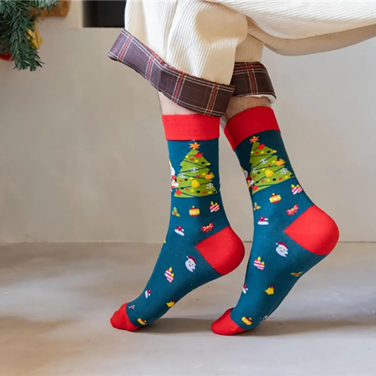 Unisex Christmas Cartoon Cotton Crew Socks A Pair