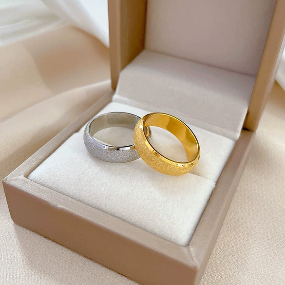 Unisex Minimalist Geometric Titanium Steel The Crown Ring With Polishing