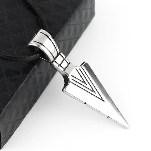 Unisex Punk Arrow Pendant Necklace With Leather Rope Chain Titanium Steel And Alloy Cartoon Animal Zodiac Ushaped Geometric Design Baked Paint Finish
