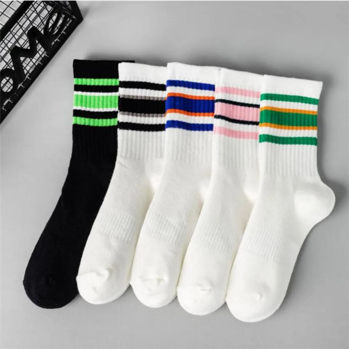 Unisex Sports Stripe Cotton Crew Socks A Pair