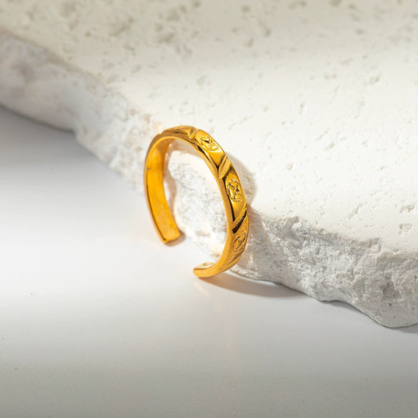 Unisex Stainless Steel Simple Geometric Ring With Electroplating Design