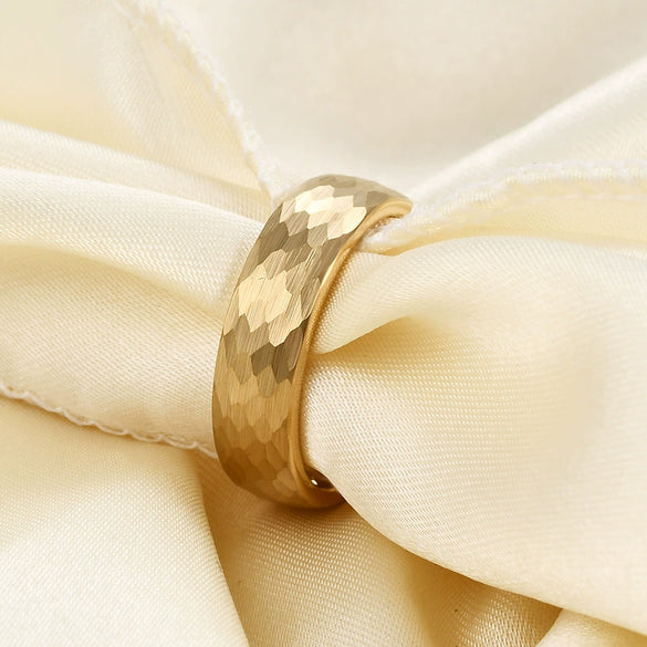 Unisex Tungsten Steel Ring With Hammered Fish Scale Geometric Pattern And Gold Silver Two Tone Electroplated Finish