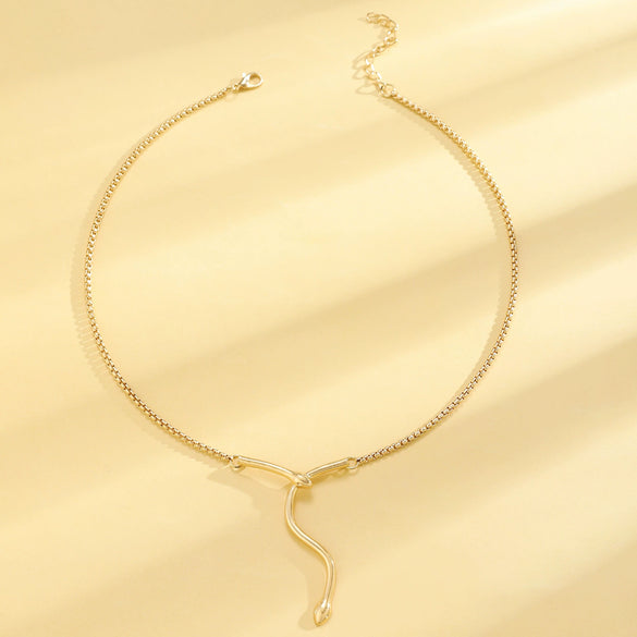 Unisex Zinc Alloy Animal Zodiac Snake Pendant Necklace With Electroplating And Regular Chain Ins Style Punk Hiphop Cold Style