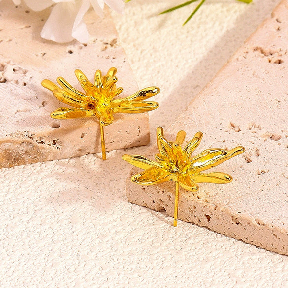 Unisex Zinc Alloy Flower Hoop Earrings With Floral Hanging Details For Versatile Fashion Jewelry