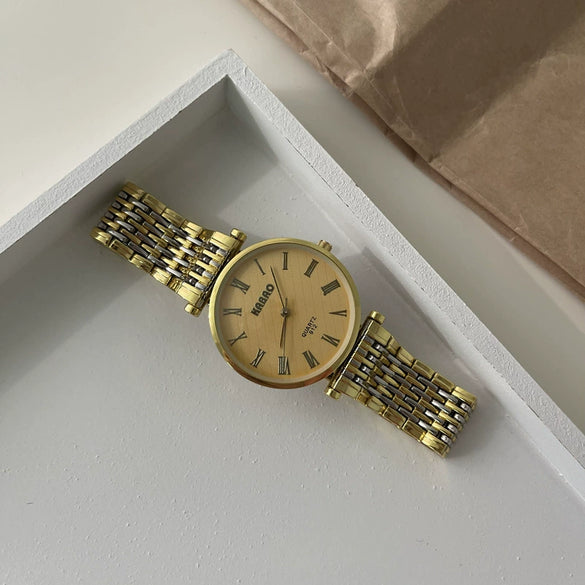 Universal Retro Style Alloy Belt Quartz Watch With Roman Round Dial And Ordinary Glass Mirror