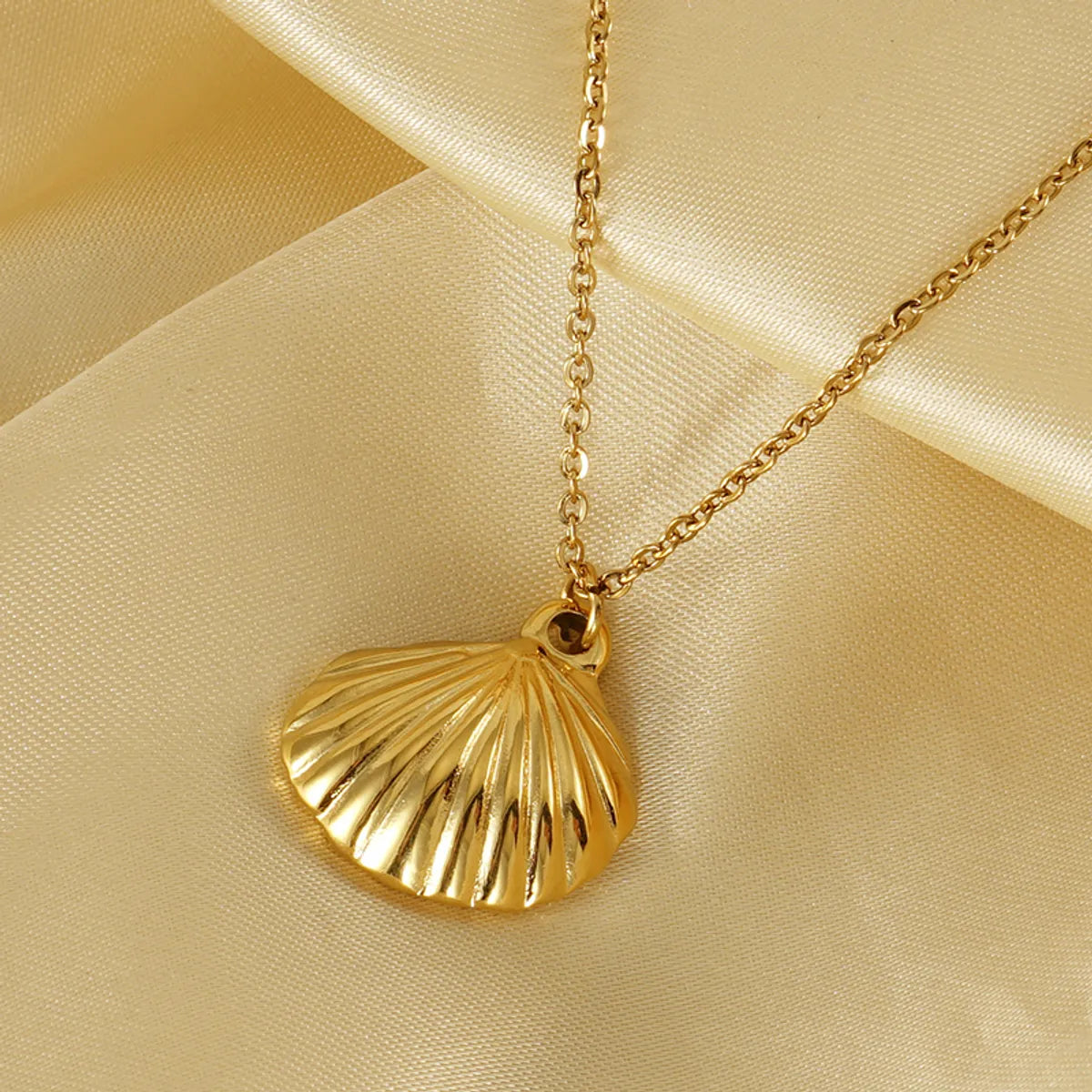 Vacation Modern Style Fruit Rose Shell Stainless Steel Plating 18k Gold Plated Pendant Necklace Long Necklace