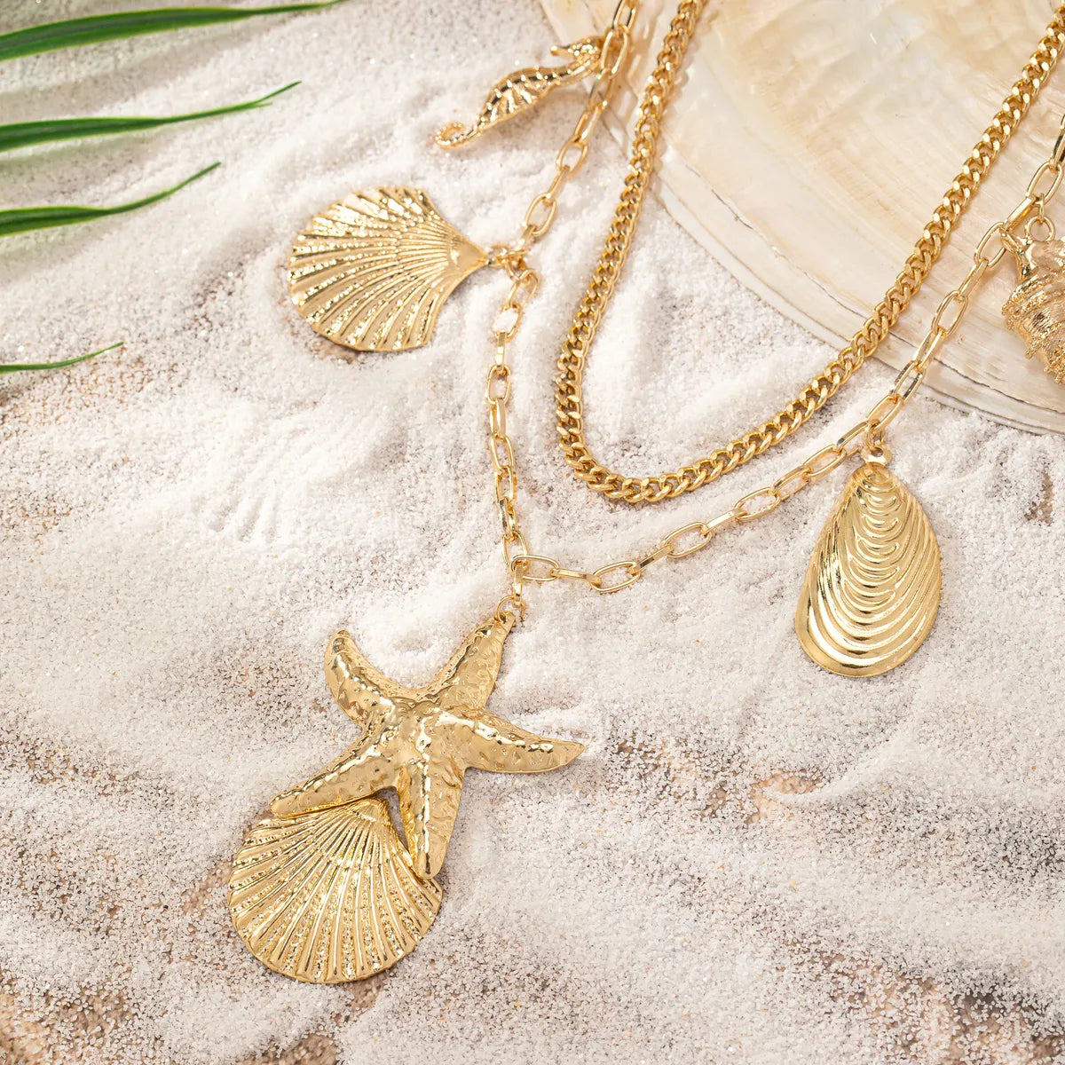 Vacation Romantic Beach Starfish Hippocampus Shell Alloy Metal Button Women'S Layered Necklaces