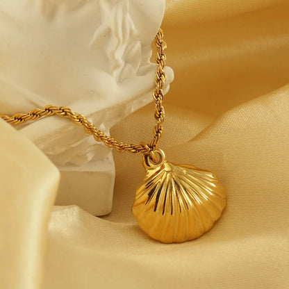 Vacation Shell Stainless Steel Plating 18k Gold Plated Pendant Necklace