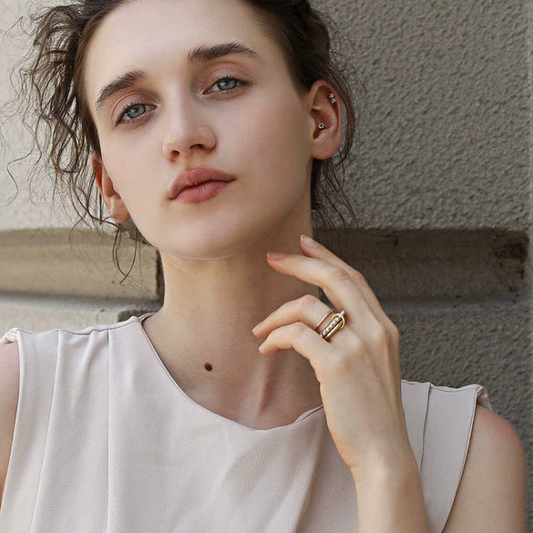 Versatile Geometric Stainless Steel Ring Plated With 18K Gold And Set With Threelayer Imitation Pearl