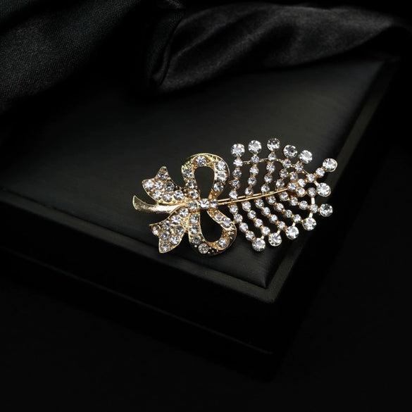 Vintage Alloy Brooch With Diamonds Geometric Style Electroplated For Women