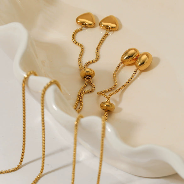 Vintage Cold Style Women's Light Luxury Fashion Simple Pull Out Stainless Steel Heart Shaped Pendant Necklace With Electroplating