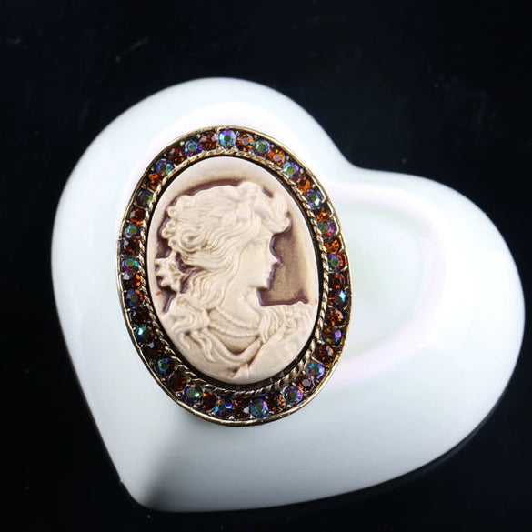 Vintage Fashion Ol Style Alloy Head Brooch Pin With Cartoon Characters Electroplated For Women