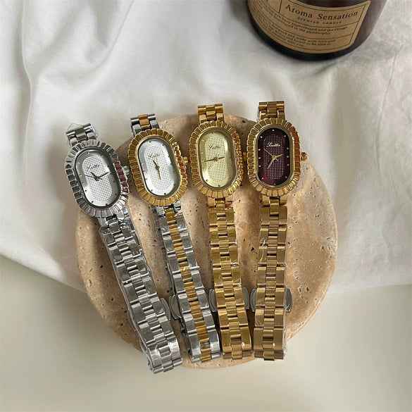 Vintage Fashion Women's Watch With Oval Dial Stainless Steel Band And Toothed Edge Design