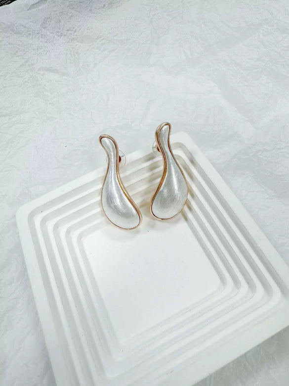 Vintage Geometric Metal Statement Earrings For Women Exaggerated Simple Fashion Jewelry For Wholesale