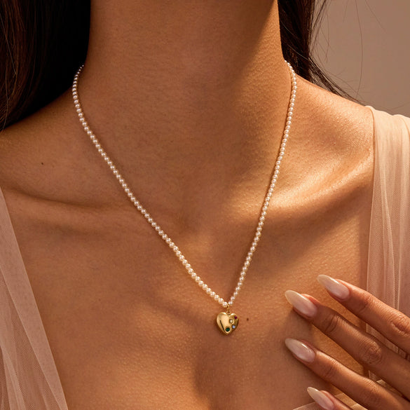 Vintage Imitation Pearl Love Pendant Necklace Stainless Steel Electroplated Geometric Style For Women