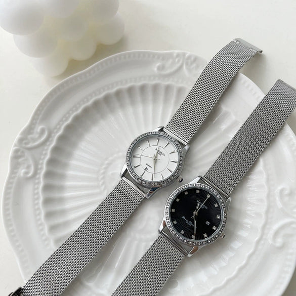 Vintage Silver Alloy Case And Chain Women's Bracelet Watch In College Style With Ordinary Glass Mirror