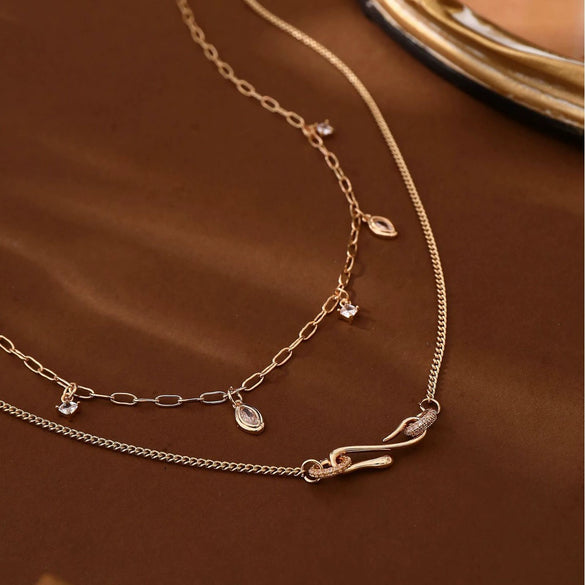 Vintage Snake Pendant Necklace Copper Titanium Steel Electroplating Geometric Pattern For Women