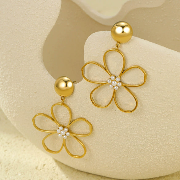 Vintage Stainless Steel And 18K Earrings With Hollow Flower Pearl Pendant And Electroplating Treatment