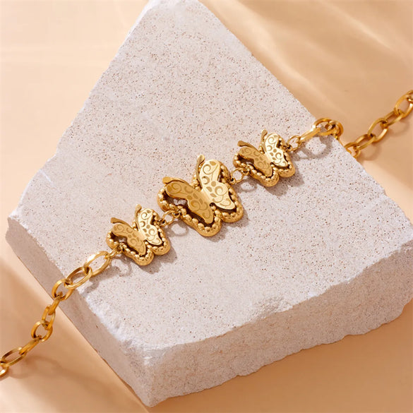 Vintage Style Butterfly 304 Stainless Steel 18K Gold Plated Bracelets In Bulk