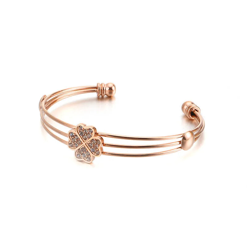 Vintage Style Four Leaf Clover Heart Shape Titanium Steel 18K Gold Plated Bangle In Bulk