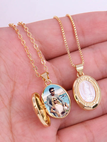 Vintage Style Oval Copper Plating Inlay Carving Shell 18k Gold Plated Pendant Necklace