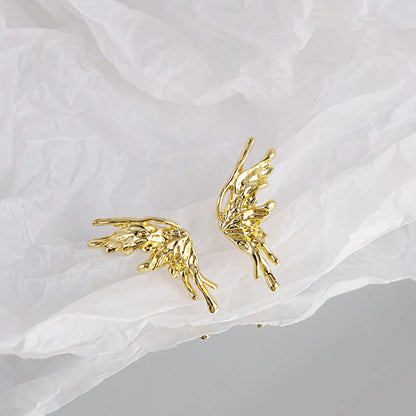 1 Pair Vintage Style Roman Style Butterfly Three-dimensional Alloy Gold Plated Ear Studs