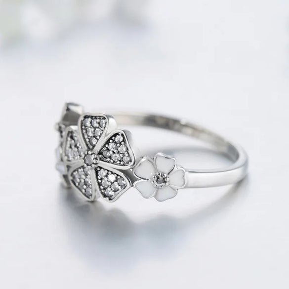 Vintage Style Sweet Flower Sterling Silver Plating Inlay Zircon Thai Silver Rings