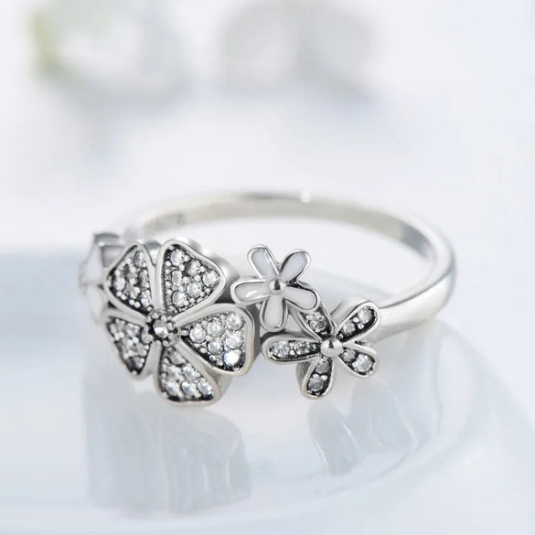 Vintage Style Sweet Flower Sterling Silver Plating Inlay Zircon Thai Silver Rings