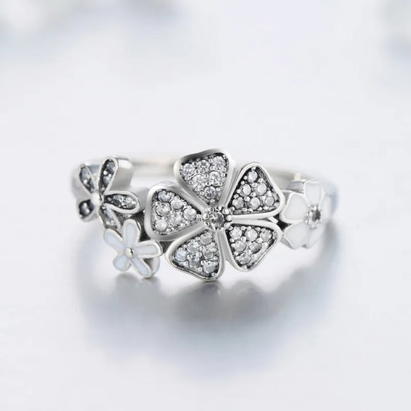 Vintage Style Sweet Flower Sterling Silver Plating Inlay Zircon Thai Silver Rings