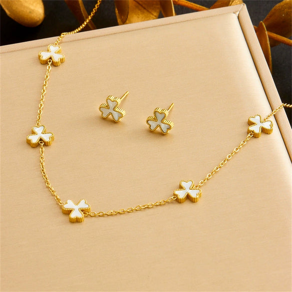 Vintage Women's Stainless Steel Jewelry Set With Shellfish And Threepetal Flower Design Electroplated Accessories Chain Necklace Earrings Bracelet